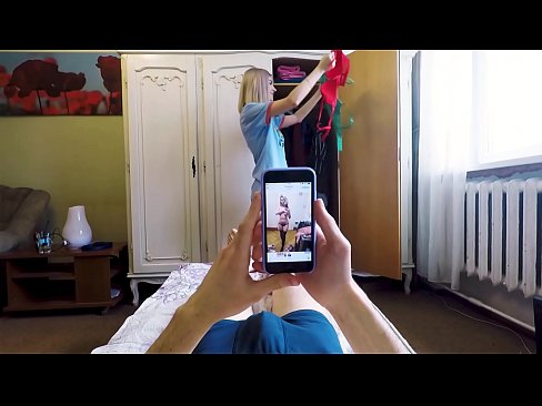 ❤️ Дагавар эгч нь ээжийг гэртээ ирэхээс өмнө ахыгаа булгалав Оросын порно манайд mn.ttsex.ru